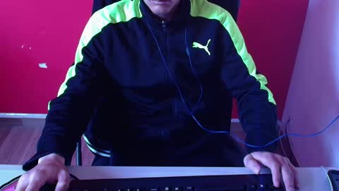 kael_art_d online show from October 30, 6:52 pm