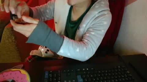 kael_art_d online show from December 31, 12:54 am