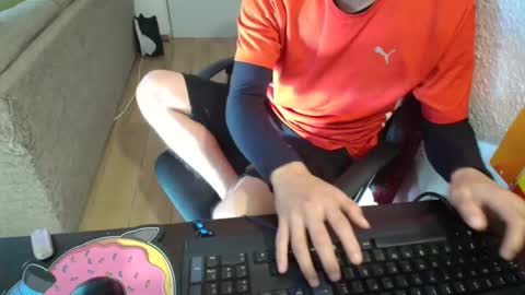 kael_art_d online show from March 3, 11:14 pm