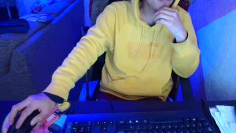 kael_art_d online show from January 7, 2:53 am