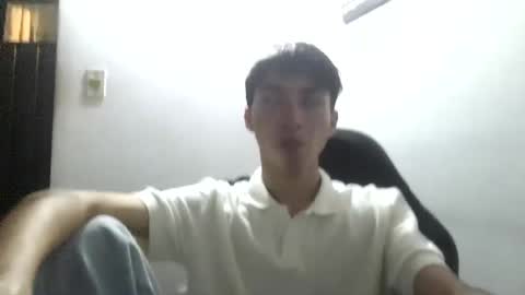 kael_moreau online show from August 4, 3:46 am