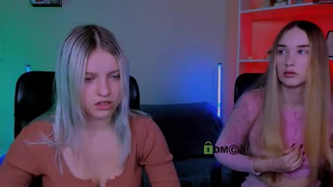 kaela_spell_ online show from November 20, 9:08 am