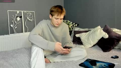 Kai online show from March 22, 3:32 am