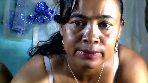 Kaiirah online show from February 9, 9:28 pm