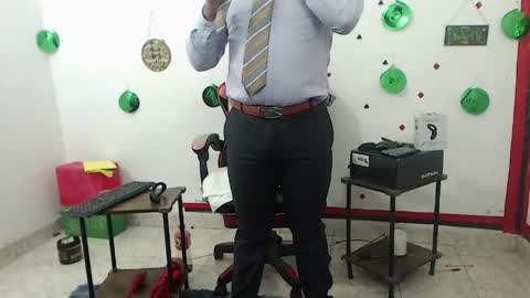 Kaleth online show from May 31, 7:51 am