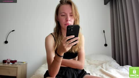 Kalisee  online show from May 1, 5:56 am