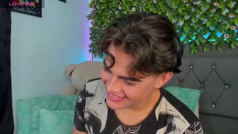 camilo  independent model online show from January 25, 9:04 am