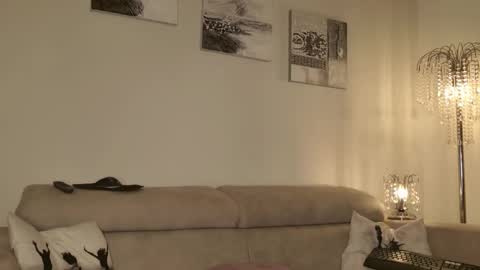 Kamila Sins online show from September 23, 6:14 pm