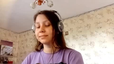 Mari  Simmons online show from September 10, 8:04 am