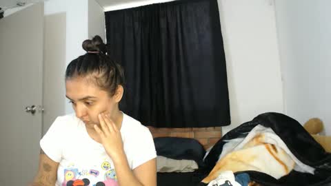 kammy   y   camila online show from December 15, 12:56 pm