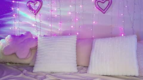 kamrynmarie69 online show from April 1, 11:45 pm