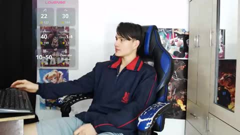 andres online show from June 8, 11:33 am