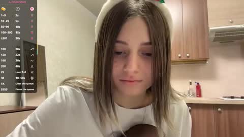 May online show from December 18, 4:13 pm