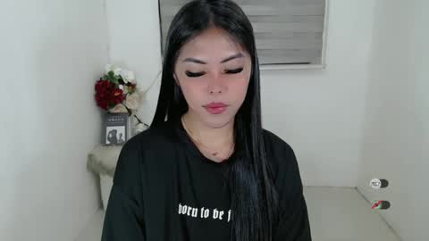 I AM BELLE online show from October 2, 1:21 pm