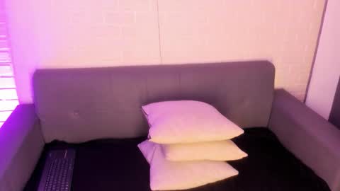 Kari online show from December 4, 11:21 am