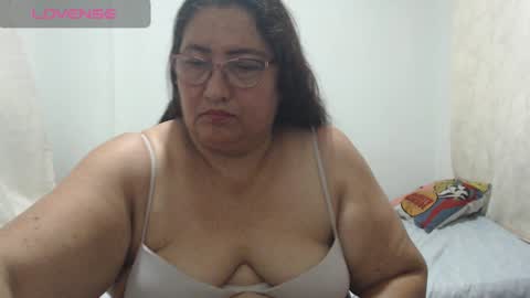 Snapshot of karina_turbay chatting on December 9, 12:12 am Karina online show from December 9, 12:12 am