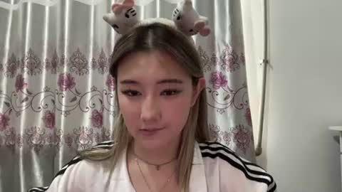 karissagius online show from August 4, 9:05 am