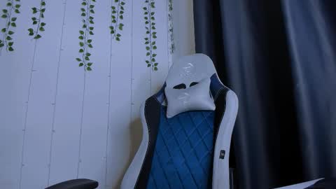 karla_lim online show from November 5, 10:34 pm