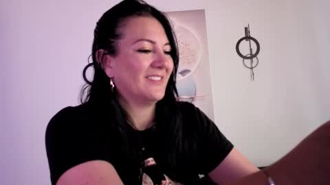 karla online show from November 5, 3:58 pm