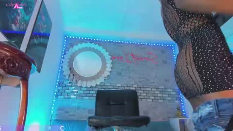 Snapshot of karlaebony_ts chatting on February 23, 1:42 pm KARLA online show from February 23, 1:42 pm