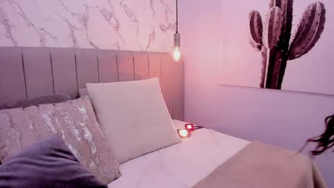 karlla_brown online show from May 12, 5:00 pm