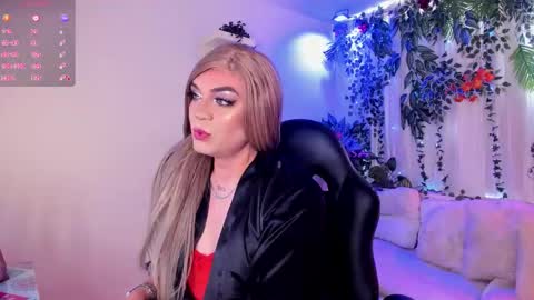  karol  online show from December 15, 1:18 pm
