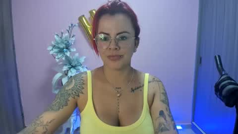 Snapshot of karol_milf__ chatting on December 31, 12:00 am kAROL MILF   online show from December 31, 12:00 am