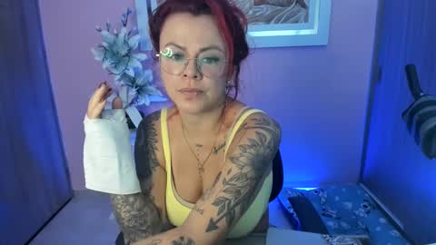 Snapshot of karol_milf__ chatting on January 26, 1:58 pm kAROL MILF   online show from January 26, 1:58 pm
