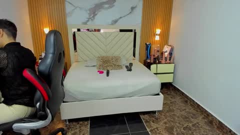 Karol and Luna online show from October 16, 7:56 pm