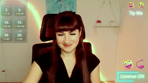 Caroline online show from November 5, 12:51 pm