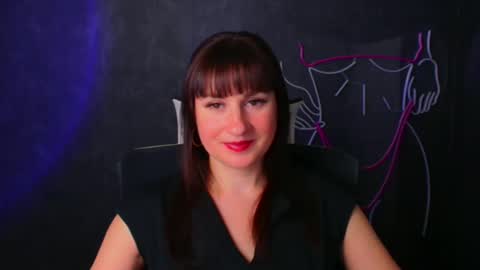 Caroline online show from December 20, 4:25 pm