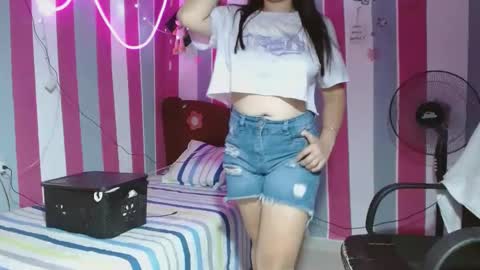 Snapshot of karoline_lov2 chatting on October 2, 12:42 am karoline_lov2 online show from October 2, 12:42 am