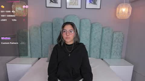 Snapshot of karoll_santos chatting on March 6, 3:57 am Karol Santos online show from March 6, 3:57 am