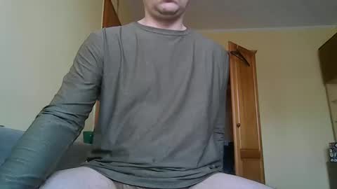 karolo15410753 online show from April 22, 4:14 pm