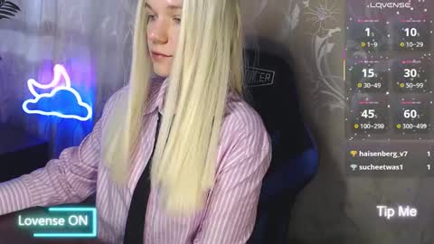 Caroline Fox online show from March 29, 9:11 am