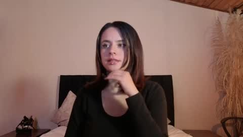 kassandra james online show from April 8, 1:36 pm