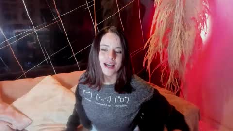 kassandra james online show from February 3, 1:26 pm