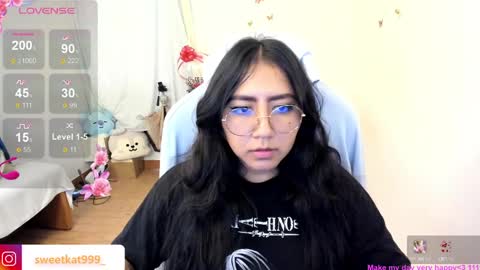 Snapshot of kat_ly_chan chatting on February 18, 2:38 pm Kat online show from February 18, 2:38 pm