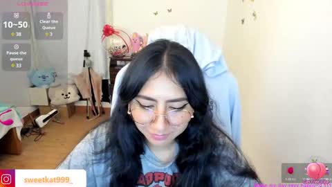 Snapshot of kat_ly_chan chatting on January 31, 12:40 pm Kat online show from January 31, 12:40 pm