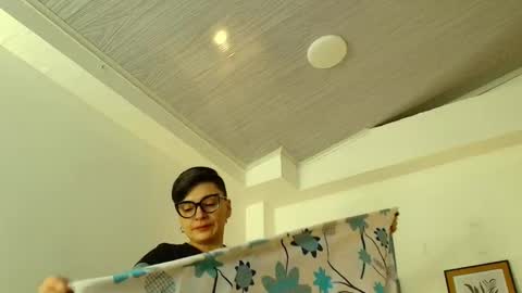 kat paradisse online show from February 10, 11:46 am