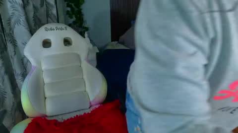 kate online show from March 21, 4:33 pm