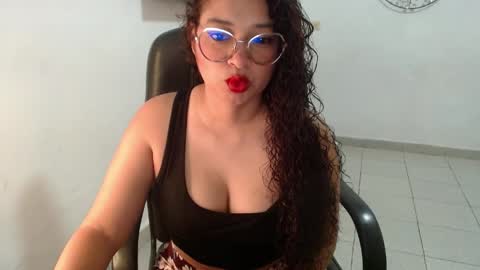 danna online show from May 4, 2:23 pm