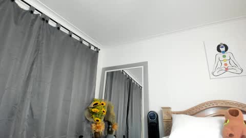 Kataleya online show from January 16, 11:48 pm