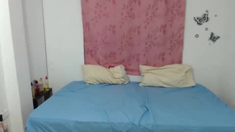 kate_1022 online show from November 7, 4:04 am