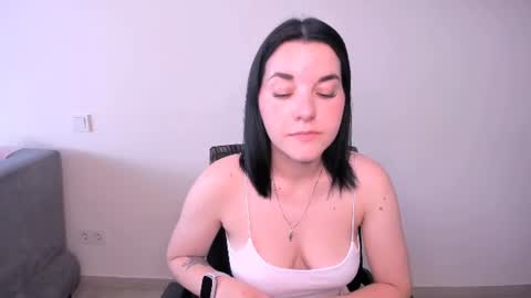 KATE online show from June 25, 7:02 am