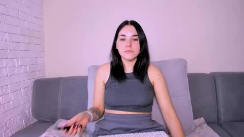 Snapshot of kate_ree_ chatting on October 13, 5:42 am KATE online show from October 13, 5:42 am