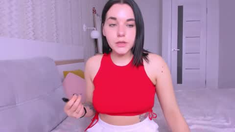Snapshot of kate_ree_ chatting on March 3, 9:33 am KATE online show from March 3, 9:33 am