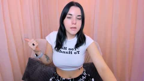 KATE online show from November 18, 7:33 am