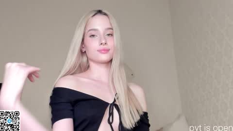    online show from March 11, 10:02 pm