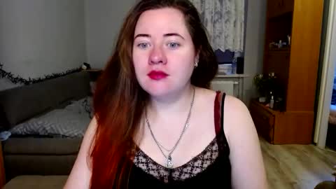 KateeFox online show from March 19, 5:24 am